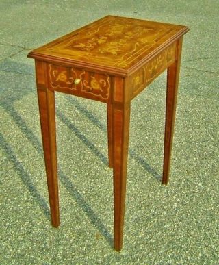 Florence style marquetry Lady ' s desk side commode 3