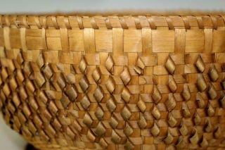 A VERY RARE 19TH C CENTER BASKET WITH RARE TUFFED ADDITIONS AND A DELICATE WEAVE 4