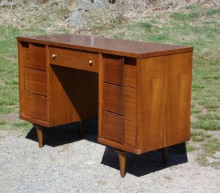 Vintage Mid Century Modern Johnson Carper Fashion Trend Double Pedestal Desk 9