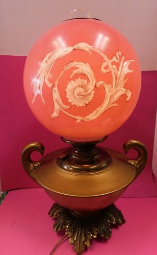ANTIQUE OIL KEROSENE B&H MILLER VICTORIAN BANQUET LAMP GLASS PINK SWIFT BIRD 2