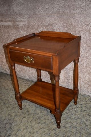 Vintage Henkel - Harris Solid Cherry Colonial Style Side Table w/Drawer 3