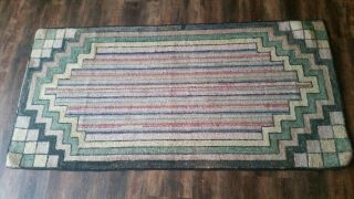 EARLY PRIMITIVE ANTIQUE FARMHOUSE HOOKED RUG.  GREAT MUTED COLORS.  AAFA. 4