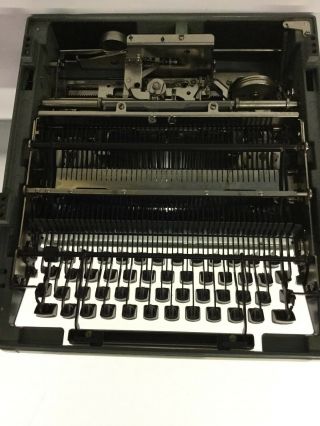 REMINGTON 11 RAND 1960 ' S VINTAGE TYPEWRITER WITH CASE 5