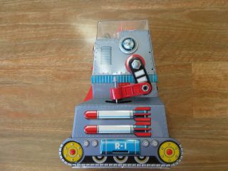 Battery Operated Tin Robot 2
