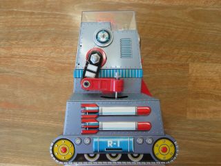 Battery Operated Tin Robot 3