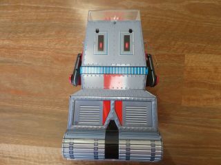 Battery Operated Tin Robot 4