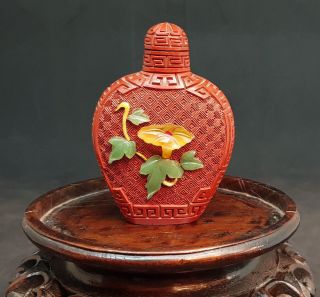 Antique 19th Century Chinese Cinnabar China Snuff Bottle