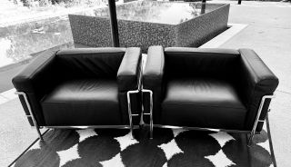 Two Authentic Cassina Lc3 Mid - Century Modernarmchairs Deisgned By Le Crobusier