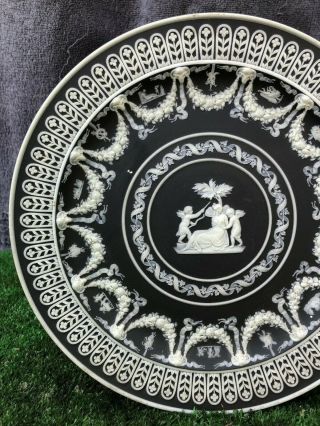 19thC WEDGWOOD BLACK JASPERWARE PLATE WITH INTRICATE DECORATION c1880s 3