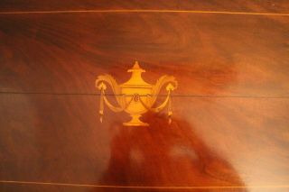 1ntique George III Mahogany And Vase Inlaid Rectangular fold over Card Table 4