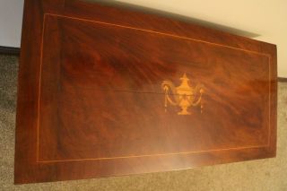 1ntique George III Mahogany And Vase Inlaid Rectangular fold over Card Table 6