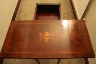 1ntique George III Mahogany And Vase Inlaid Rectangular fold over Card Table 8