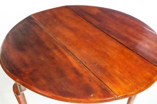 18th Century c1740 - 60 Queen Anne Maple Rhode Island? Drop Leaf Dining Table 3