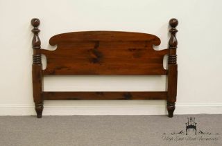 ETHAN ALLEN Antiqued Pine Old Tavern Queen Size Cannonball Bed 7
