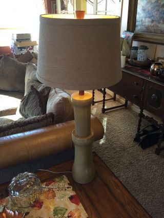 Vintage Martz Marshall Studios Pottery Tan Table Lamp With Wood Finial