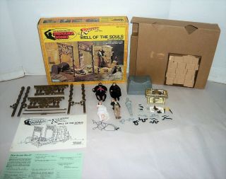 Vintage 1982 Kenner Indiana Jones Well Of The Souls Playset W/box