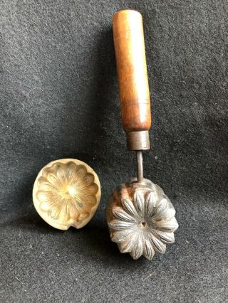 Antique Millinery Daisy Flower Bronze & Iron Mold Flower Irons / Millinery Iron