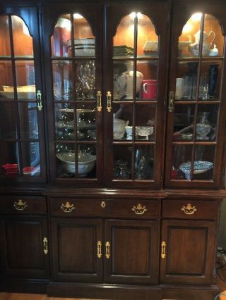 Drexel Heritage China Cabinet Light Classic Breakfront Hutch Vintage Make Offer