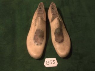 Vintage Pair Wood Stuart Size 7 - 1/2 E 38 Shoe Factory Industrial Lasts B - 55