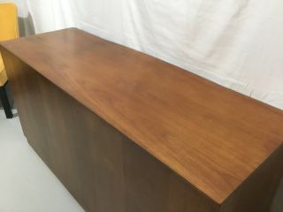 Mid - Century T.  H.  Robsjohn - Gibbings for Widdicomb Sideboard / Credenza 5