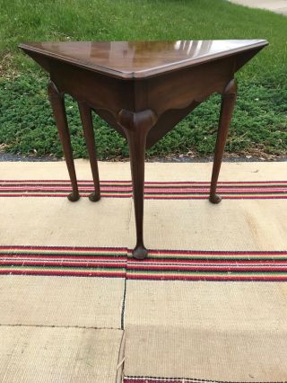 KITTINGER Colonial Williamsburg Mahogany Corner Table CW 2 - B Drop Leaf Table 12