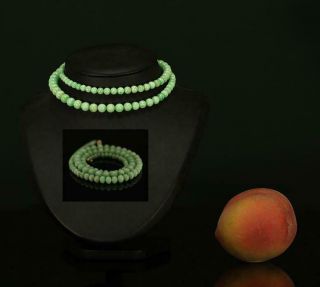 A Antique Art Deco Chinese Natural Apple Green Jadeite Necklace 1920s