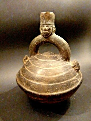 LARGE Pre Columbian Chimu Blackware Stirrup Vessel - PERU - Circa 1000 to 1300 5