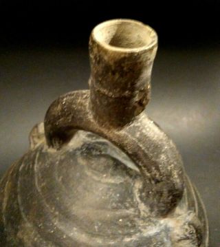 LARGE Pre Columbian Chimu Blackware Stirrup Vessel - PERU - Circa 1000 to 1300 8