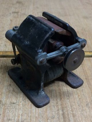 Rare Vintage Miniature Electric Motor With Cast - Iron Base
