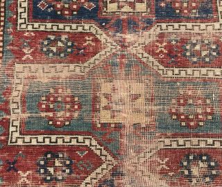 AN AUTHENTIC ANTIQUE HAND MADE CAUCASIAN TRIBAL RUG 10