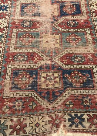 AN AUTHENTIC ANTIQUE HAND MADE CAUCASIAN TRIBAL RUG 8