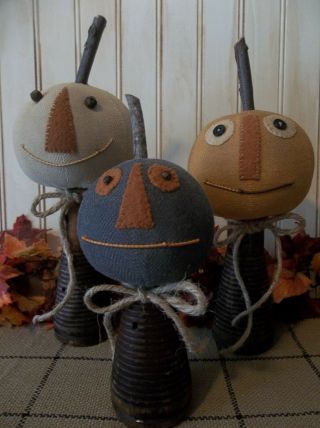 Trio Of Primitive Handmade Jack - O - Lanterns On Antique Wood Beehive Spools