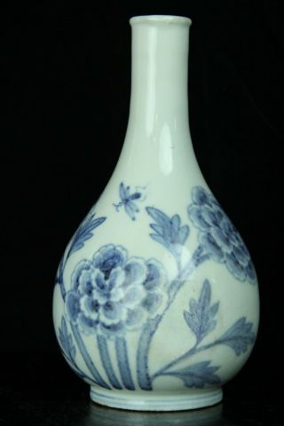 JUL002 KOREAN BLUE&WHITE PORCELAIN BOTTLE FLOWER&BUTTERFLY 2