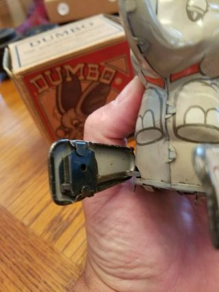 Walt Disney Dumbo tin litho toy windup with box 1941. 6