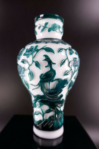 20th Century Chinese Peking Glass Vase Sculpture Work Of Art