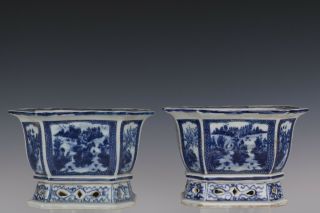 Fine Pair Chinese Blue and White Porcelain Landscape View Flower Pots 2