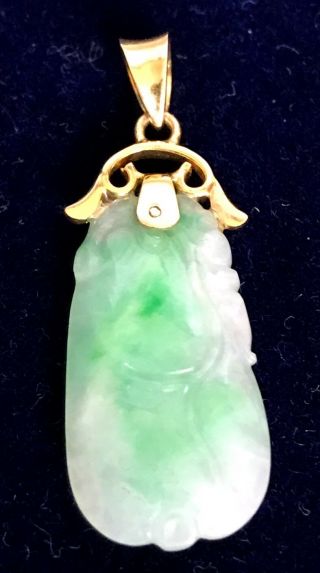 Vintage Chinese 14k 585 Gold And Carved Jade Jadite Pendant