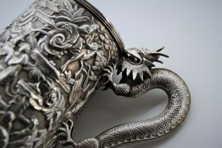 RARE ANTIQUE CHINESE EXPORT SILVER DRAGON HANDLEC BATTLE SCENE CUP 8