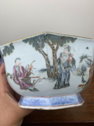 antique chinese famille rose bowl with eight figures 7