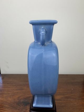 antique chinese blue square vase with wooden base 4