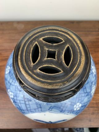 antique chinese blue and white ginger jar with wooden cover kangxi period 11