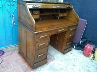 Antique Large Roll Top Desk,  Exquisite,  Family Heirloom.  $350.  00 4