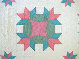 QUEEN Vintage Hand Sewn Densely Quilted All Cotton HANDS ALL AROUND Quilt,  Good 6