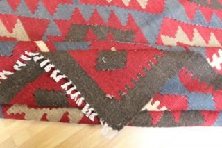 AN OLD HANDMADE AFGHAN KILIM (241 x 153 cm) 11