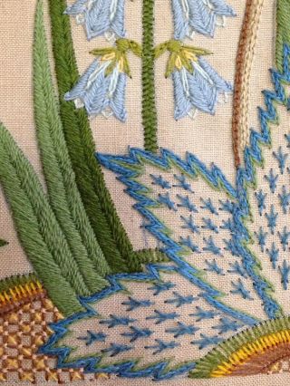 ART NOUVEAU HAND EMBROIDERED PICTURE PANEL JACOBEAN COTTAGE GARDEN FLOWERS 4