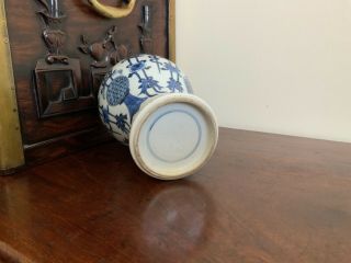 Fine kangxi period deep cobalt blue and white baluster vase. 6