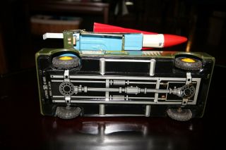 BOXED BANDAI MISSILE CARRYING TRAILER WITH LAUNCHER AND MISSILE TIN FRICTION TOY 10