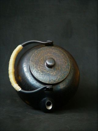 Japanese Antique Copper Teapot Dobin Finish Hammered pattern Artist Signed 8