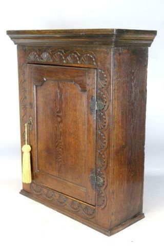 RARE 17TH C ENGLISH PILGRIM PERIOD CARVED JOINED HANGING LIVERY OR FOOD CUPBOARD 3