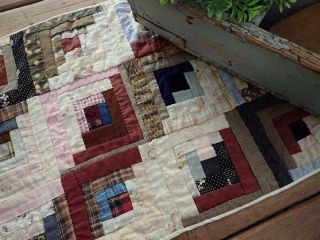 Prim Farm Antique Small Scale Log Cabin Table Or Doll Quilt 25 X 15 "